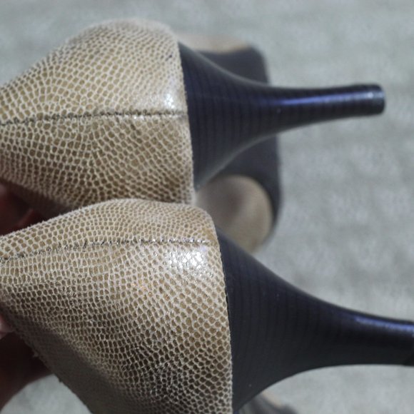 A2 Aerosoles Size 10 Tan Peep Toe Heels - Picture 5 of 5